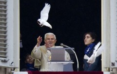 sem20-M-Pape-Benoit-XVI-Vatican.jpg